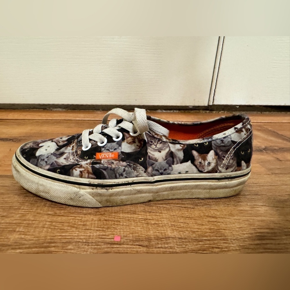 Cat pattern vans​​​​​​ - Picture 8 of 8